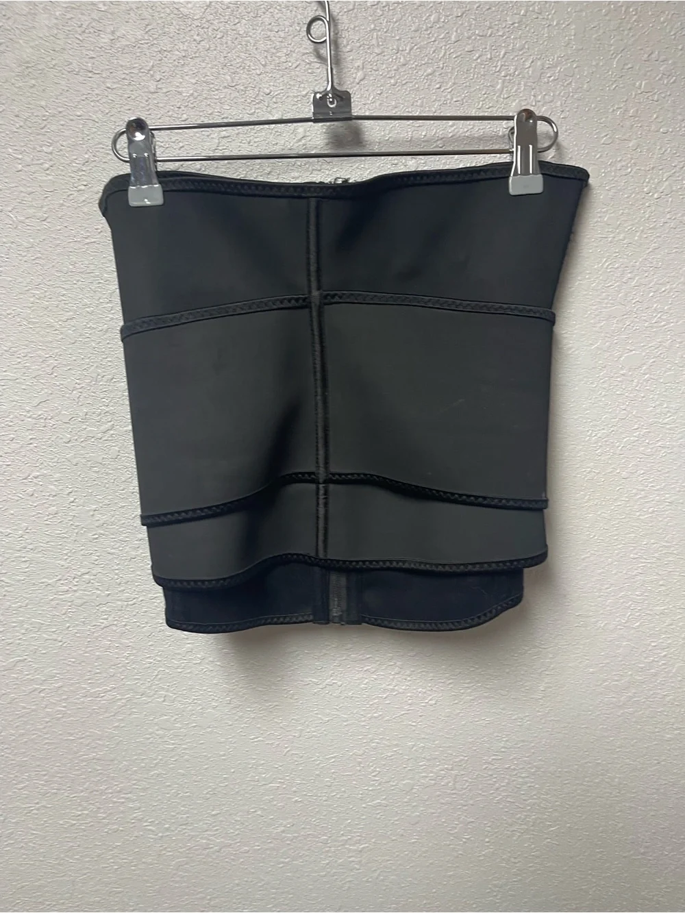 JSCULPT Black Waist Trainer with Front Zipper - Picture 2 of 4